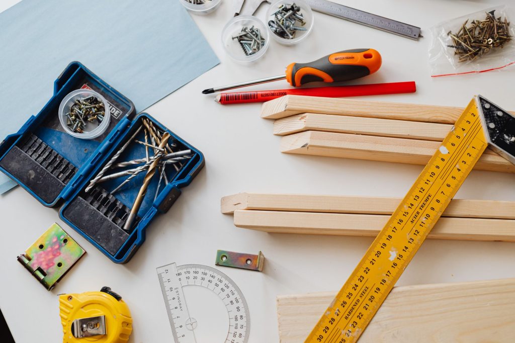 Bricolage et outillage : guides, outils et sécurité