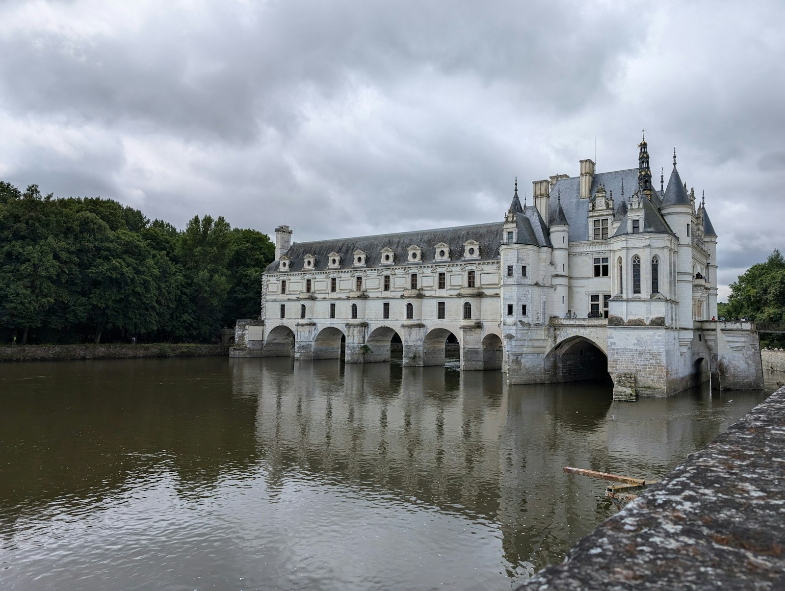 Châteaux de la Loire : un héritage en péril face au changement climatique